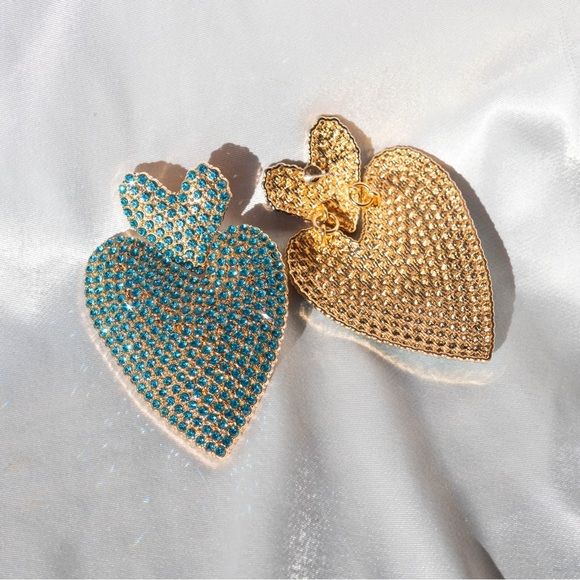 ✨For Love and Lemons Adela Rhinestone Heart Earrings - Picture 4 of 6